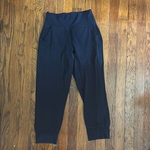 Lululemon Navy High-Waisted Cropped Jogger